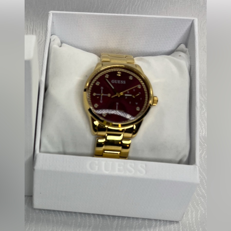 Guess Watch With Branded Display Box Nib